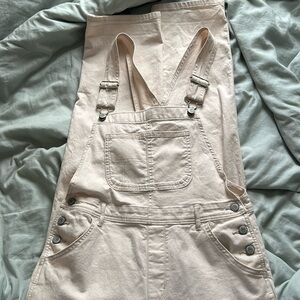 Cream/White overalls